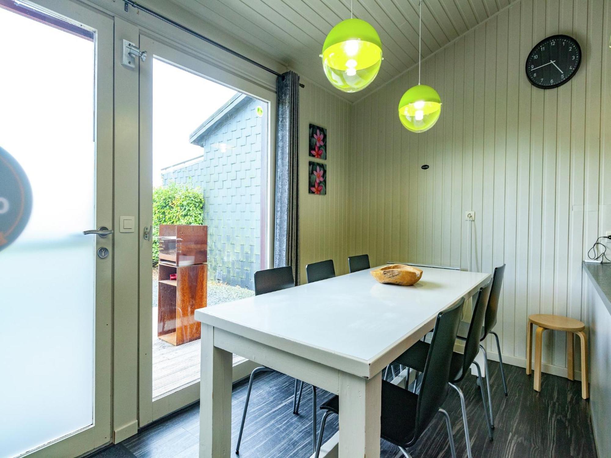 Boutique Chalet In B Llingen Near Lake Wirtzfeld Exterior foto