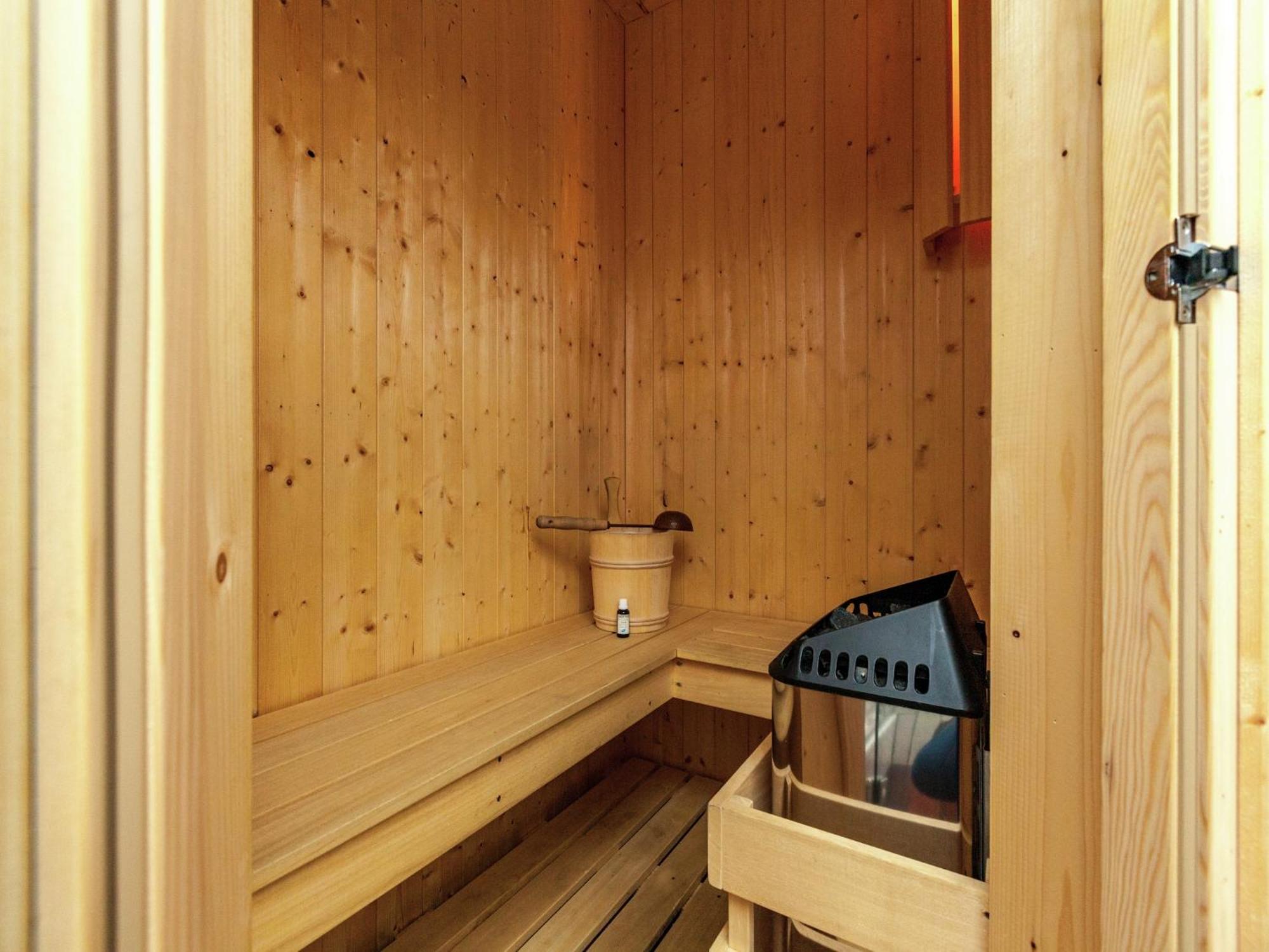 Boutique Chalet In B Llingen Near Lake Wirtzfeld Exterior foto
